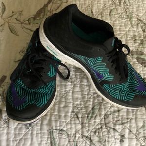 Size 9 Nike fs lite run